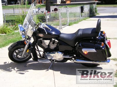 2004 victory touring cruiser photo